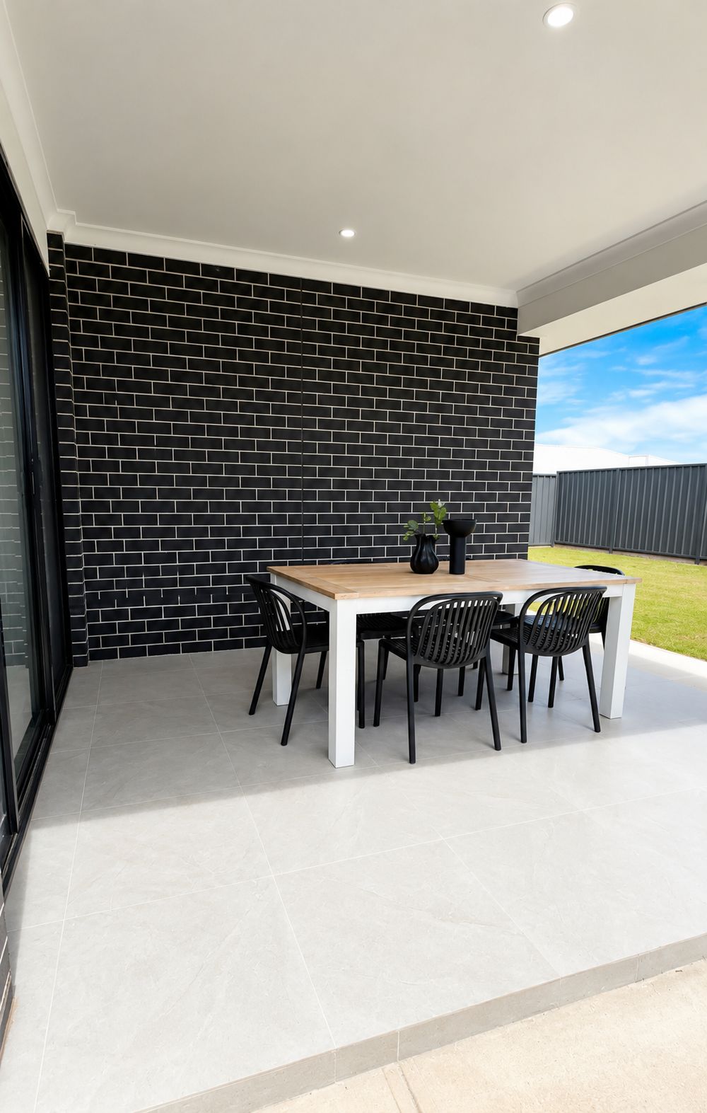 Alfresco Tiling